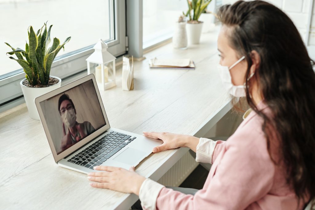 Covid-19 : quel(s) impact(s) sur la vie au bureau ?