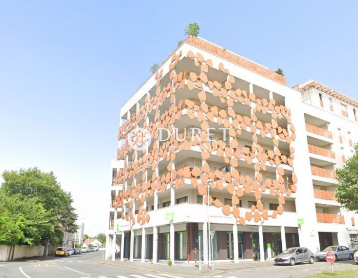 Louer Bureau Bureau, La Roche-sur-Yon 39 m2 - LP810-DURET