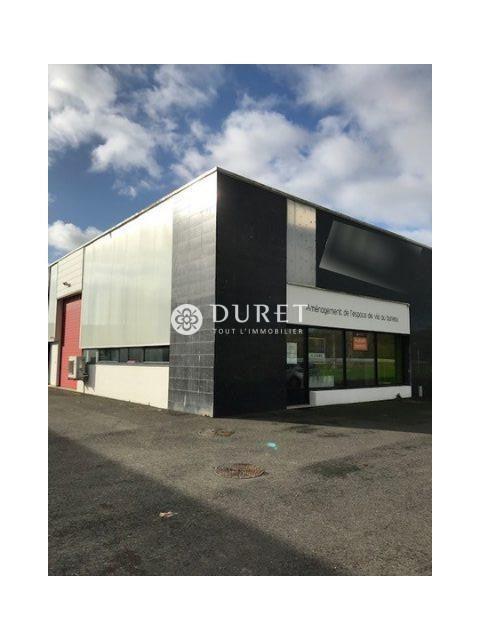 Louer Local commercial Local commercial, Challans 156 m2 - LP870-DURET