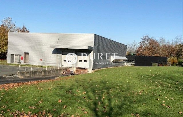 Louer Local industriel Local industriel, Boufféré 900 m2 - LP866-DURET