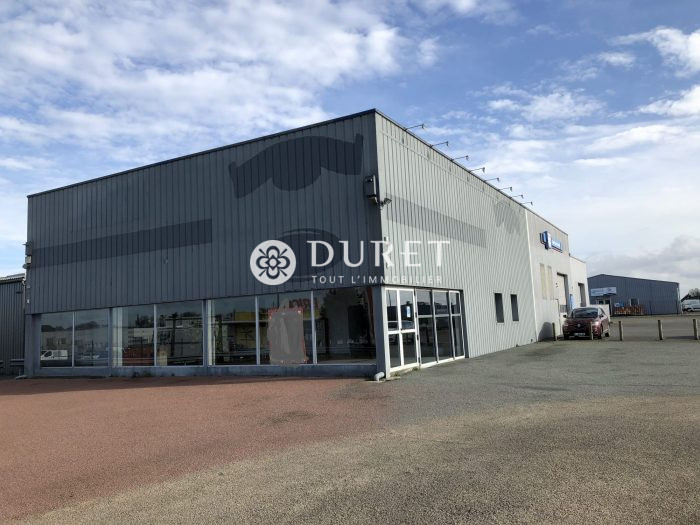 Acheter Local professionnel Local professionnel, Fontenay-le-Comte 570 m2 - VP937-DURET