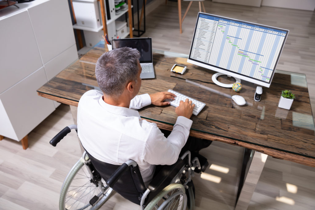 Accessibilité des personnes handicapées aux ERP : quelle est la règle ?