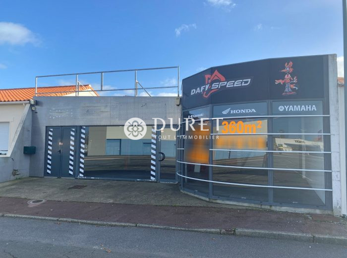 Louer Local commercial Local commercial, Challans 360 m2 - LP872-DURET