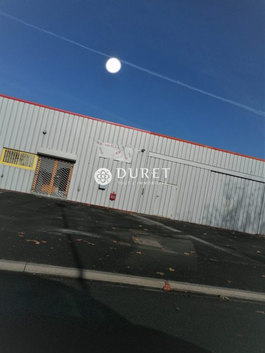 Louer Local professionnel Local professionnel, Luçon 620 m2 - LP890-DURET