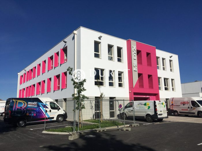 Acheter Local professionnel Local professionnel, La Roche-sur-Yon 122 m2 - VP994-DURET