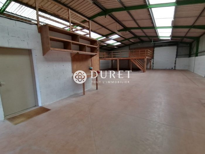 Louer Local professionnel Local professionnel, Les Herbiers 400 m2 - LP1002-DURET