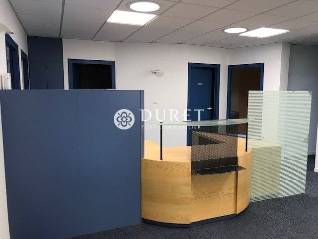 Louer Bureau Bureau, Les Sables-d’Olonne 100 m2 - LP945-DURET