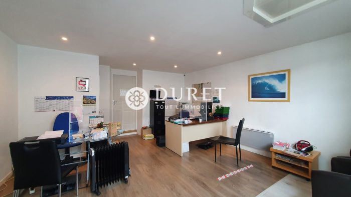 Louer Local commercial Local commercial, La Roche-sur-Yon 42 m2 - LP1186-DURET