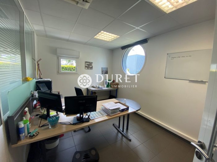 Louer Bureau Bureau, Cholet 185 m2 - LP1328-DURET