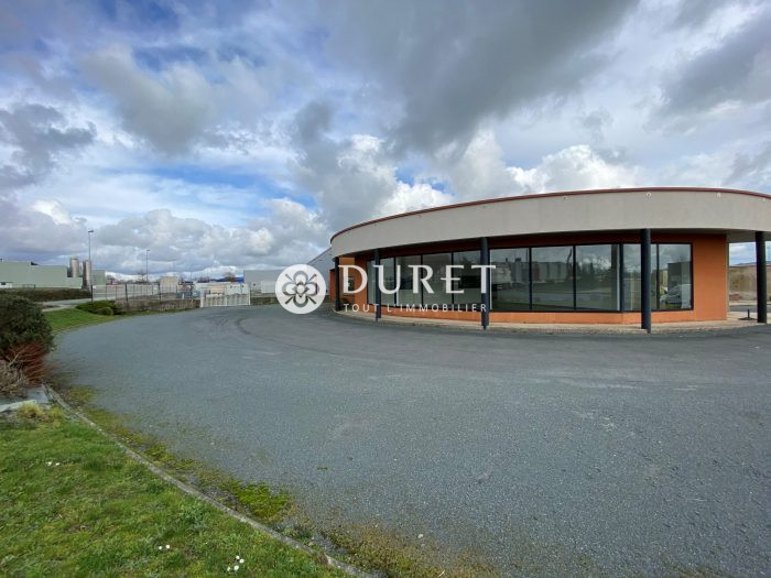 Acheter Local professionnel Local professionnel, Mortagne-sur-Sèvre 1385 m2 - VP1297-DURET