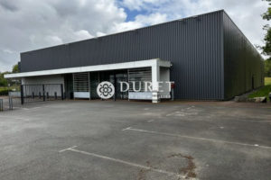 Local commercial, Montaigu-Vendée 1350 m2