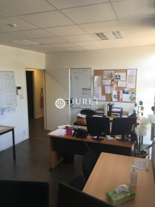 Louer Bureau Bureau, La Roche-sur-Yon 72 m2 - LP704-DURET