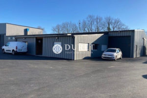 Local professionnel, La Roche-sur-Yon 500 m2