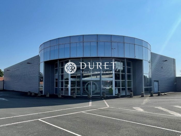Louer Local commercial Local commercial, Luçon 350 m2 - LP1674-DURET