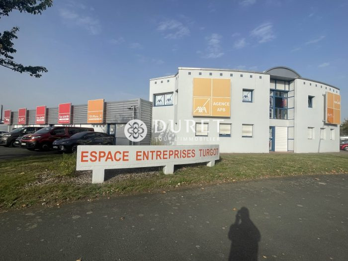 Louer Bureau Bureau, La Roche-sur-Yon 97 m2 - LP1759-DURET