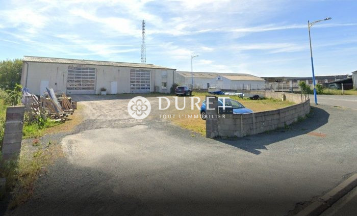 Louer Local industriel Local industriel, Saint-Gilles-Croix-de-Vie 324 m2 - LP1621-DURET