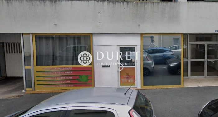 Louer Local commercial Local commercial, La Roche-sur-Yon 48 m2 - LP1920-DURET