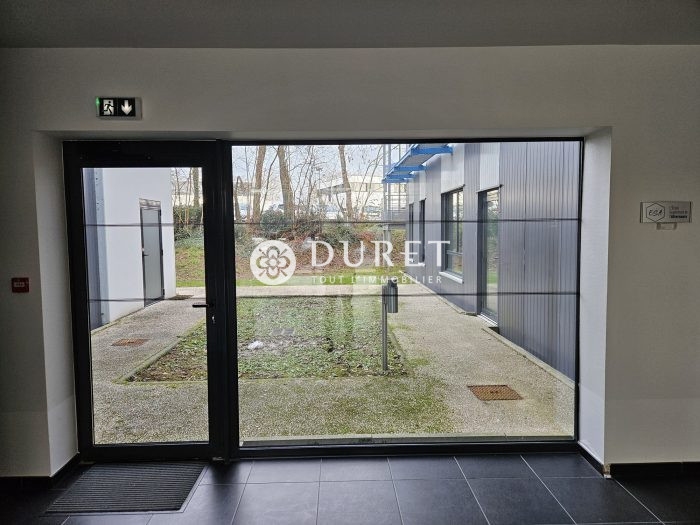 Louer Bureau Bureau, La Roche-sur-Yon 235 m2 - LP1918-DURET