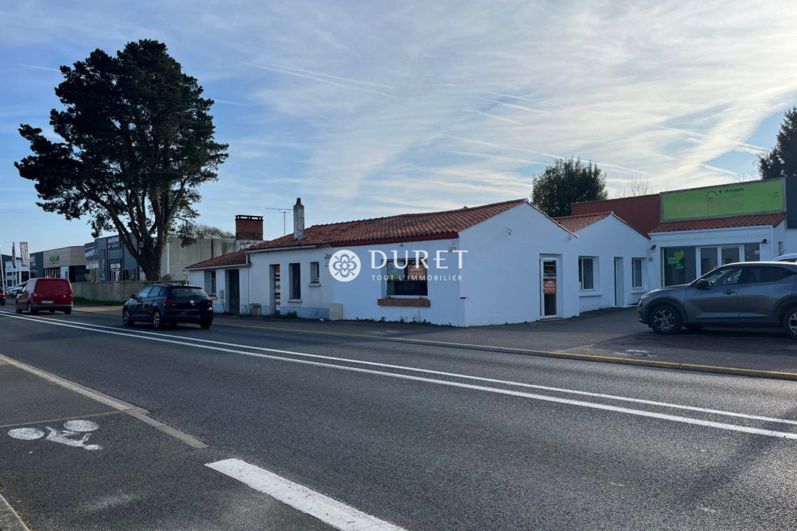 Louer Local commercial Local commercial, Challans 60 m2 - LP2386-DURET
