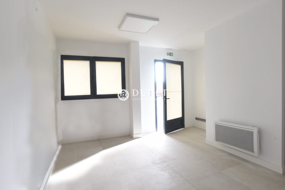 Louer Local industriel Local industriel, Saint-Gilles-Croix-de-Vie 213 m2 - LP2217-DURET