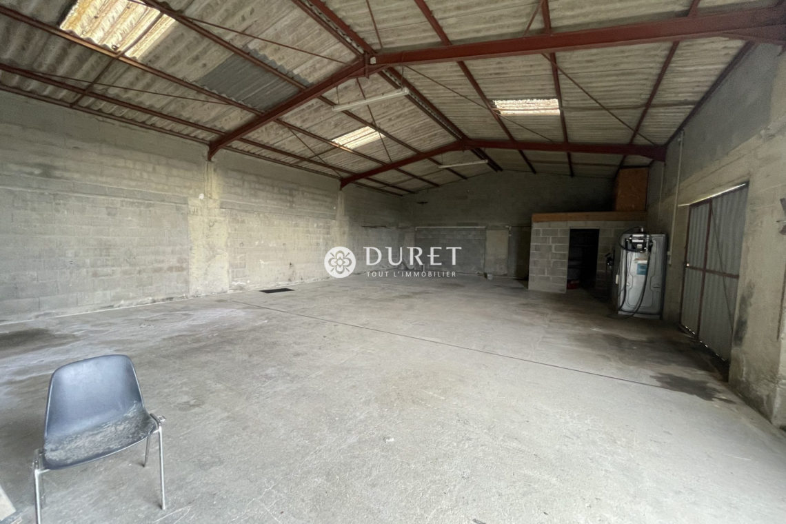 Louer Local professionnel Local professionnel, Sainte-Hermine 200 m2 - LP2593-DURET
