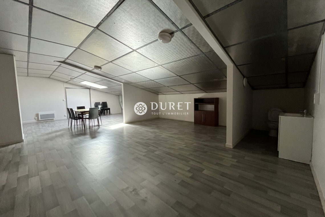 Louer Bureau Bureau, Challans 230 m2 - LP2681-DURET
