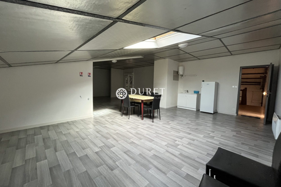 Louer Bureau Bureau, Challans 230 m2 - LP2681-DURET