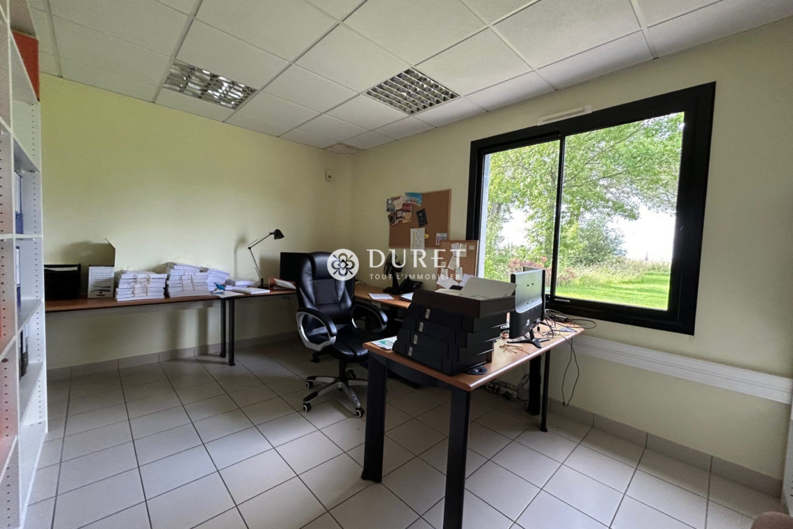 Acheter Bureau Bureau, Vieillevigne 620 m2 - VP2684-DURET