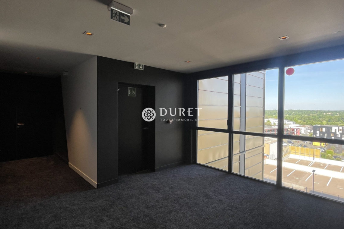 Louer Bureau Bureau, La Roche-sur-Yon 350 m2 - LP1739-DURET