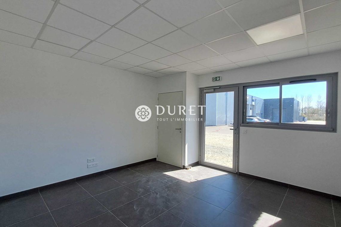 Louer Local professionnel Local professionnel, Sallertaine 205 m2 - LP2685-DURET