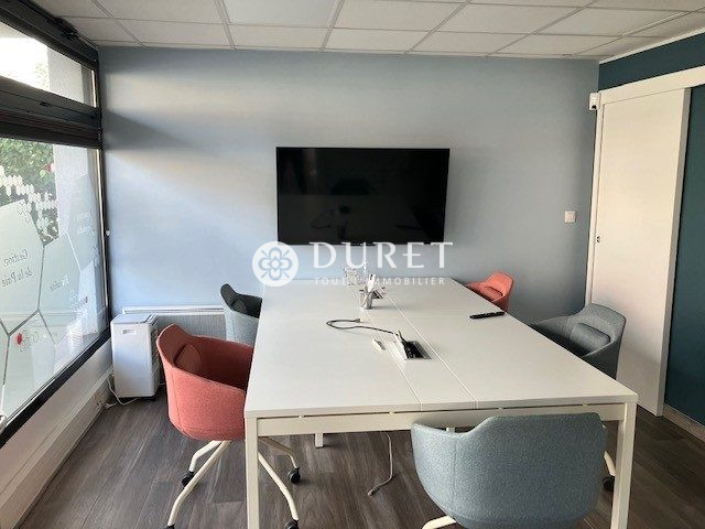 Louer Bureau Bureau, La Roche-sur-Yon 96 m2 - LP1843-DURET