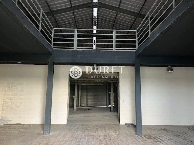 Louer Local professionnel Local professionnel, Luçon 1260 m2 - LP1852-DURET