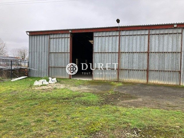 Louer Entrepôt Entrepôt, Chantonnay 200 m2 - LP1940-DURET