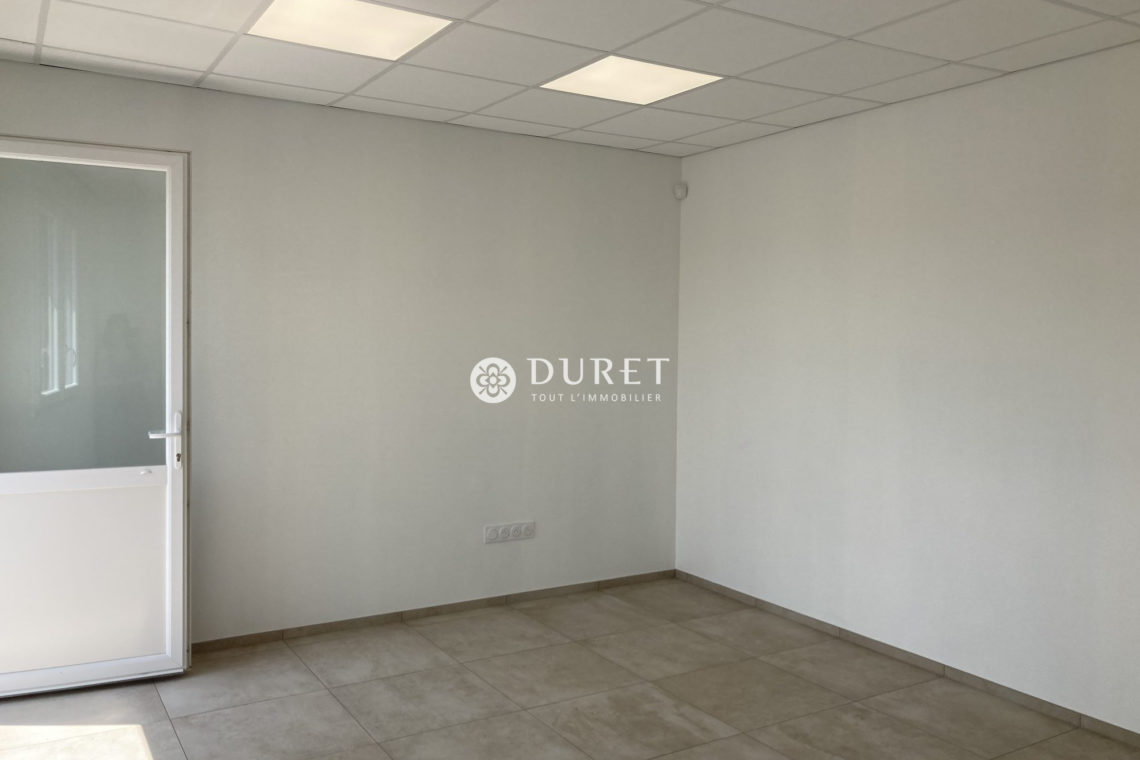Louer Local professionnel Local professionnel, Challans 378 m2 - LP2026-DURET