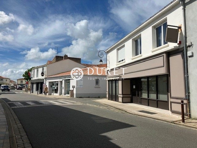 Louer Local commercial Local commercial, Beauvoir-sur-Mer 150 m2 - LP2105-DURET