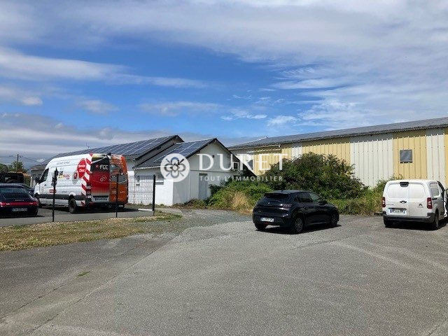 Louer Local industriel Local industriel, Le Langon 1400 m2 - LP2218-DURET