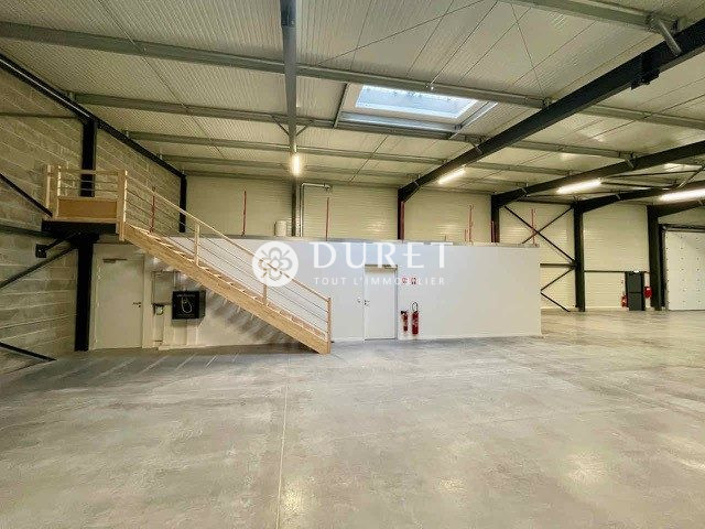Louer Local industriel Local industriel, Les Achards 568 m2 - LP2421-DURET