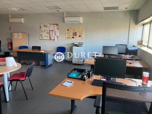 Louer Bureau Bureau, La Roche-sur-Yon 86 m2 - LP2526-DURET