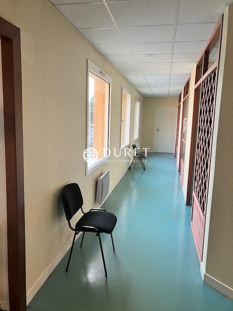 Louer Bureau Bureau, Dompierre-sur-Yon 359 m2 - LP2534-DURET