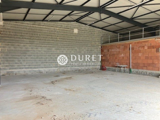 Louer Local professionnel Local professionnel, Dompierre-sur-Yon 240 m2 - LP2664-DURET