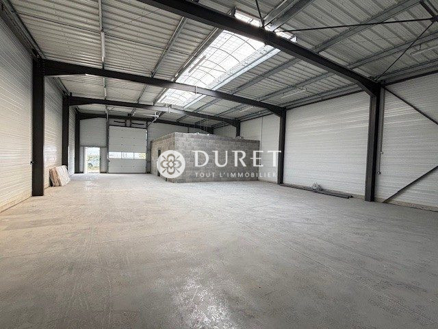 Louer Local professionnel Local professionnel, Aubigny-Les Clouzeaux 234 m2 - LP2549-DURET