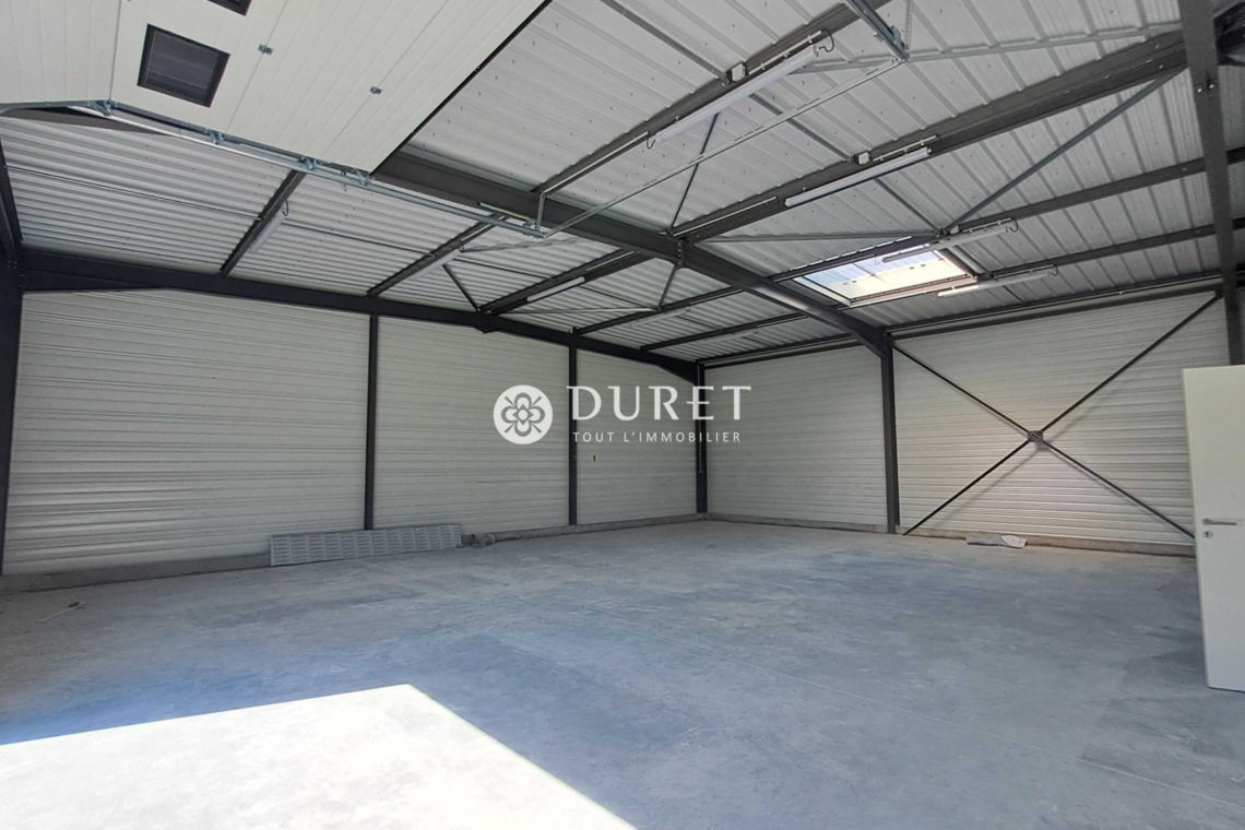 Louer Local professionnel Local professionnel, Sallertaine 272 m2 - LP2687-DURET