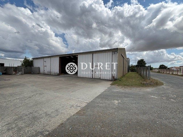 Acheter Local professionnel Local professionnel, Luçon 865 m2 - VP2744-DURET