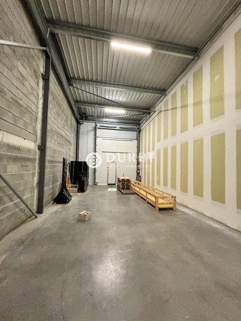 Louer Local professionnel Local professionnel, La Roche-sur-Yon 509 m2 - LP2830-DURET