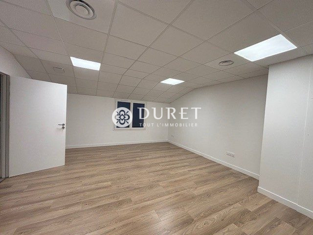 Louer Bureau Bureau, La Roche-sur-Yon 70 m2 - LP2741-DURET