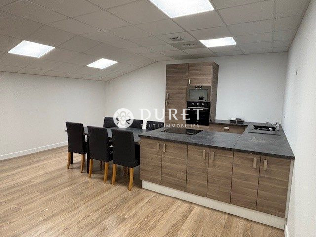 Louer Bureau Bureau, La Roche-sur-Yon 70 m2 - LP2741-DURET