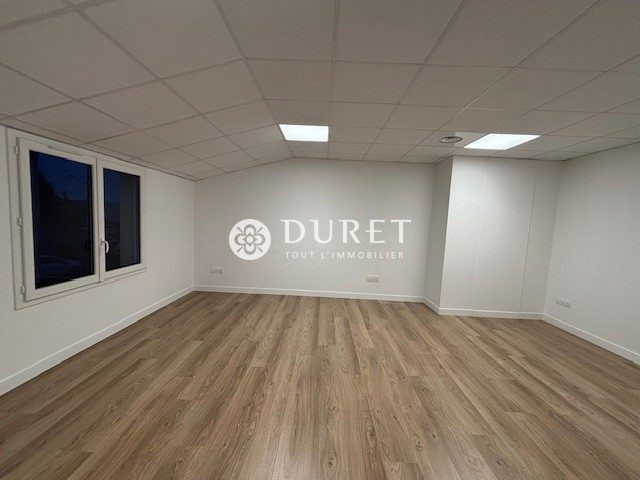 Louer Bureau Bureau, La Roche-sur-Yon 70 m2 - LP2741-DURET