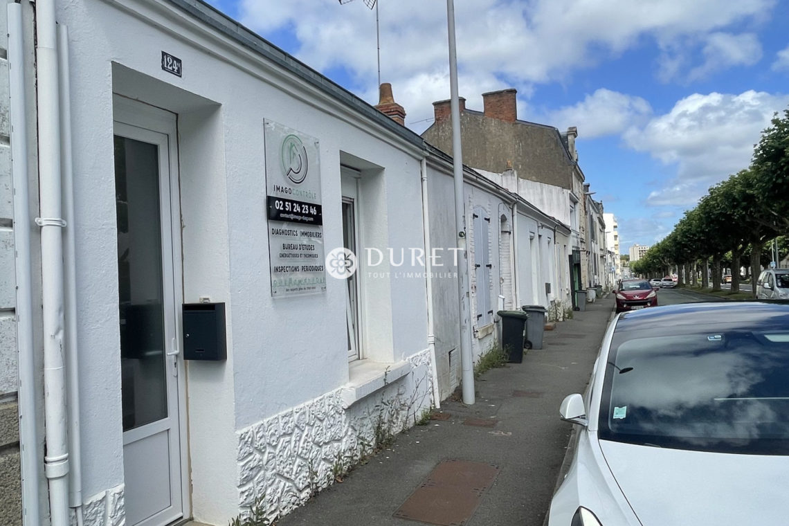 Louer Bureau Bureau, La Roche-sur-Yon 35 m2 - LP2202-DURET