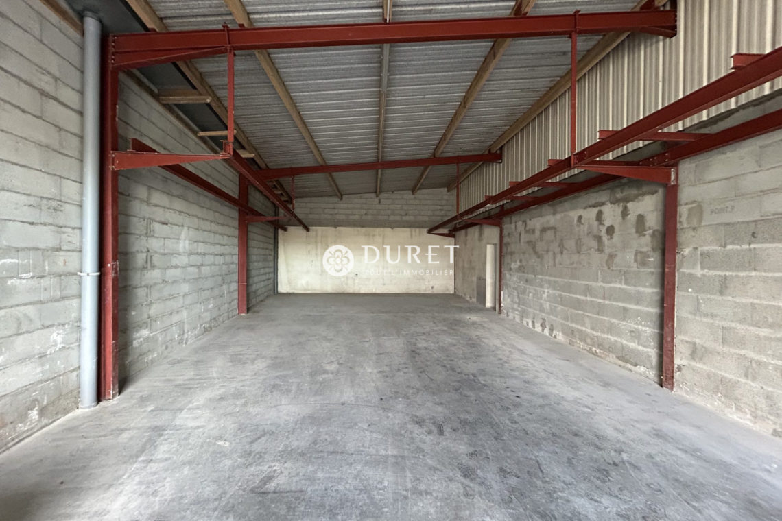 Louer Entrepôt Entrepôt, Treize-Septiers 145 m2 - LP2411-DURET