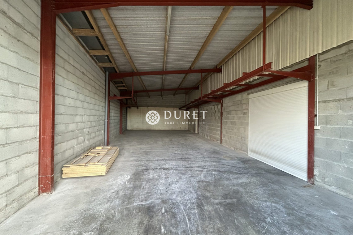 Louer Entrepôt Entrepôt, Treize-Septiers 145 m2 - LP2411-DURET
